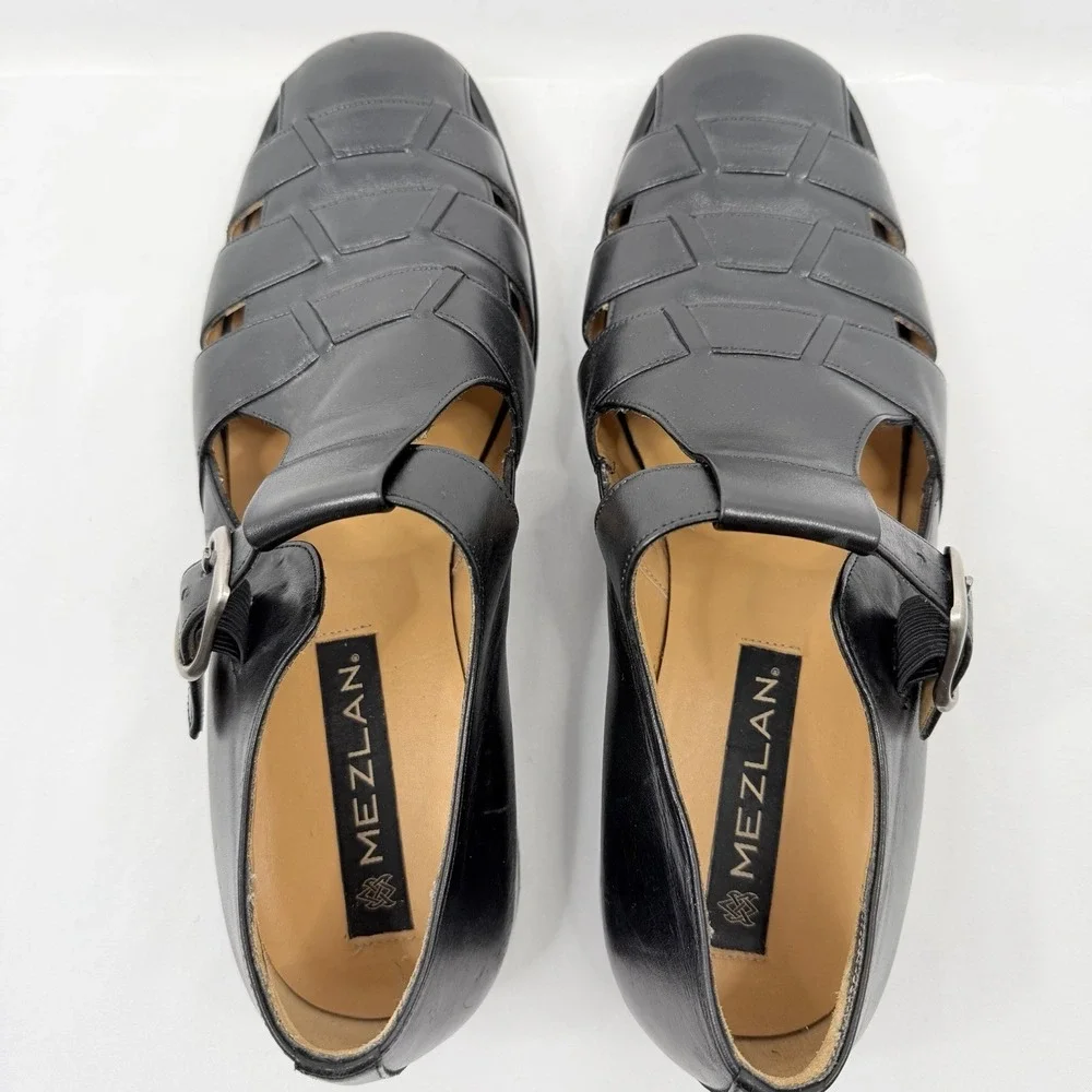 Mezlan fisherman black